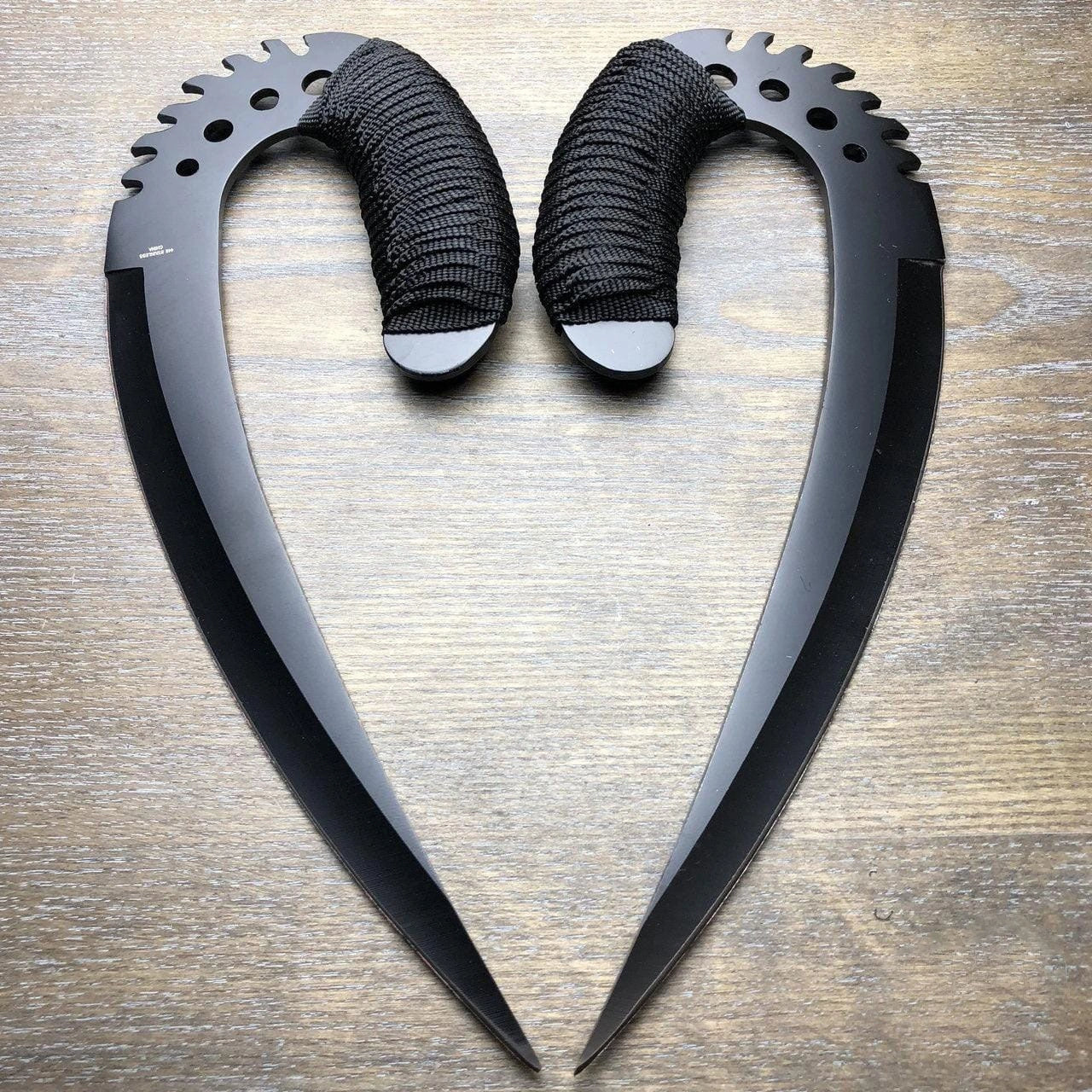 2 Piece Chronicles of Riddick Dagger Saber Claws Knife Set