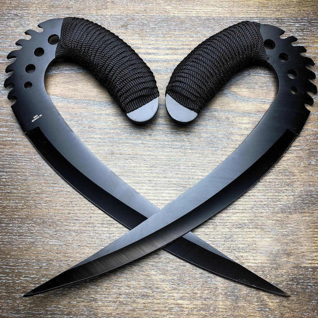 2 Piece Chronicles of Riddick Dagger Saber Claws Knife Set 2