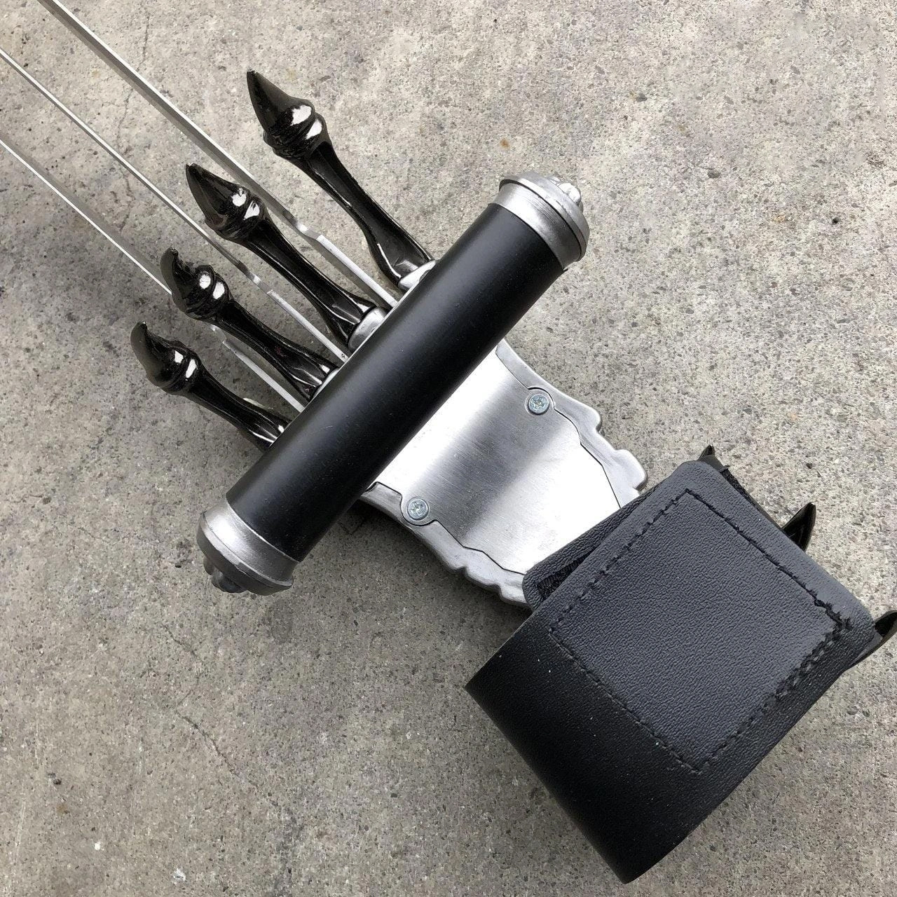 43 cm Wolverine Claw & Skull Skeleton Knife Dagger with Handle Fixed Blade 4