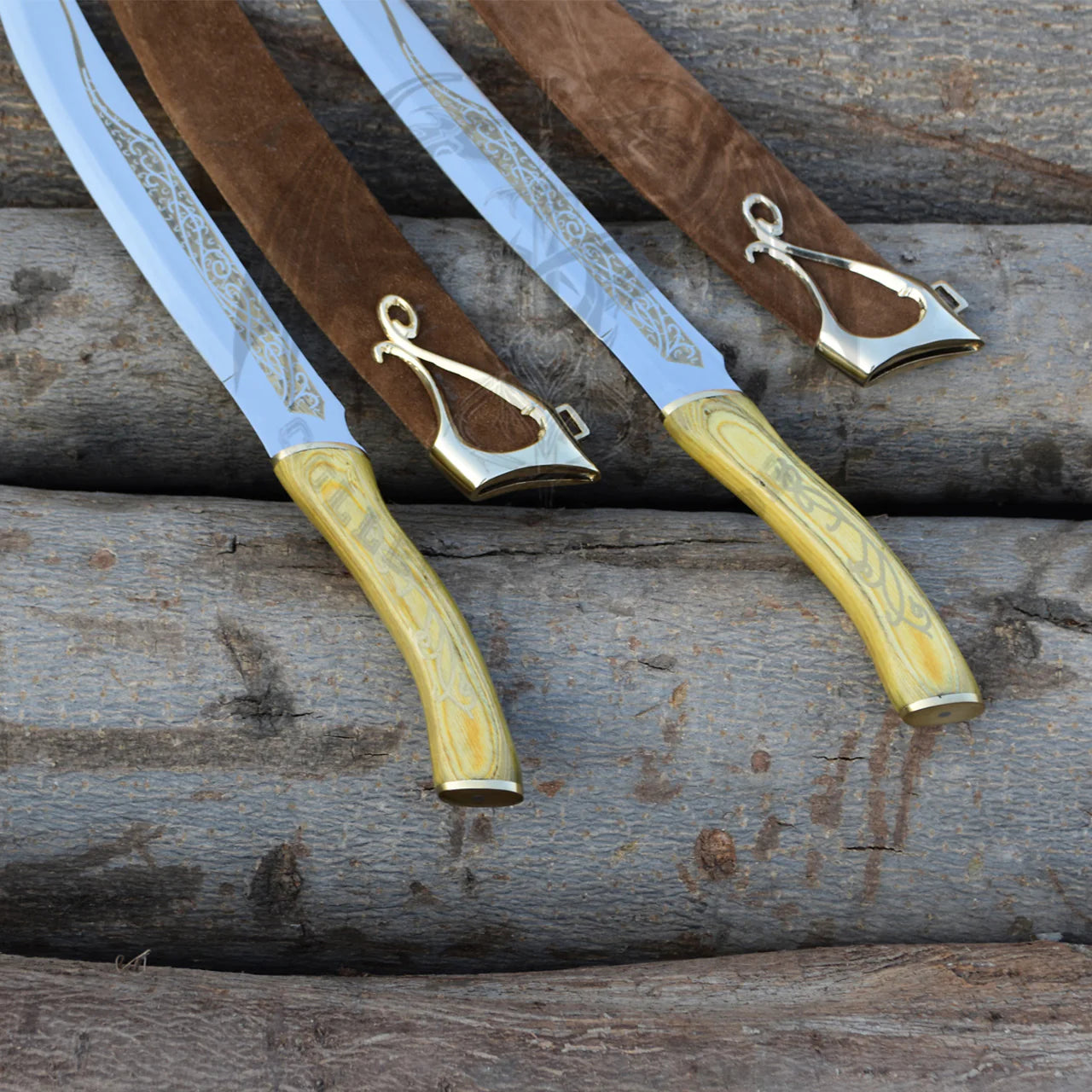 fighting knives of legolas