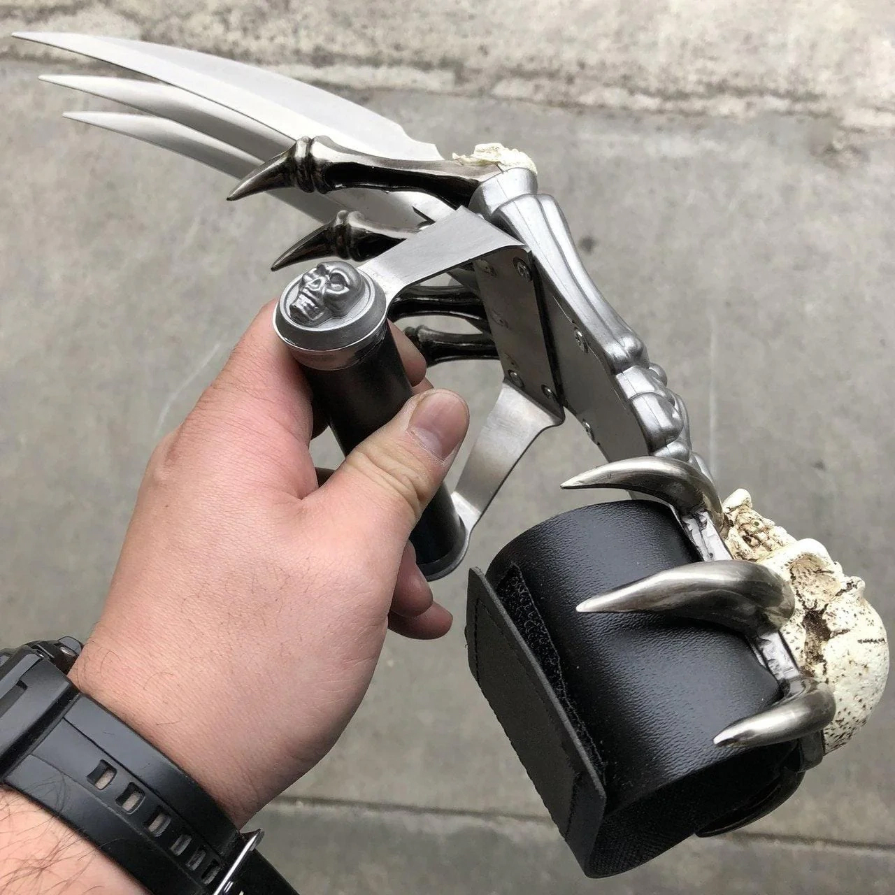 43 cm Wolverine Claw & Skull Skeleton Knife Dagger with Handle Fixed Blade 3