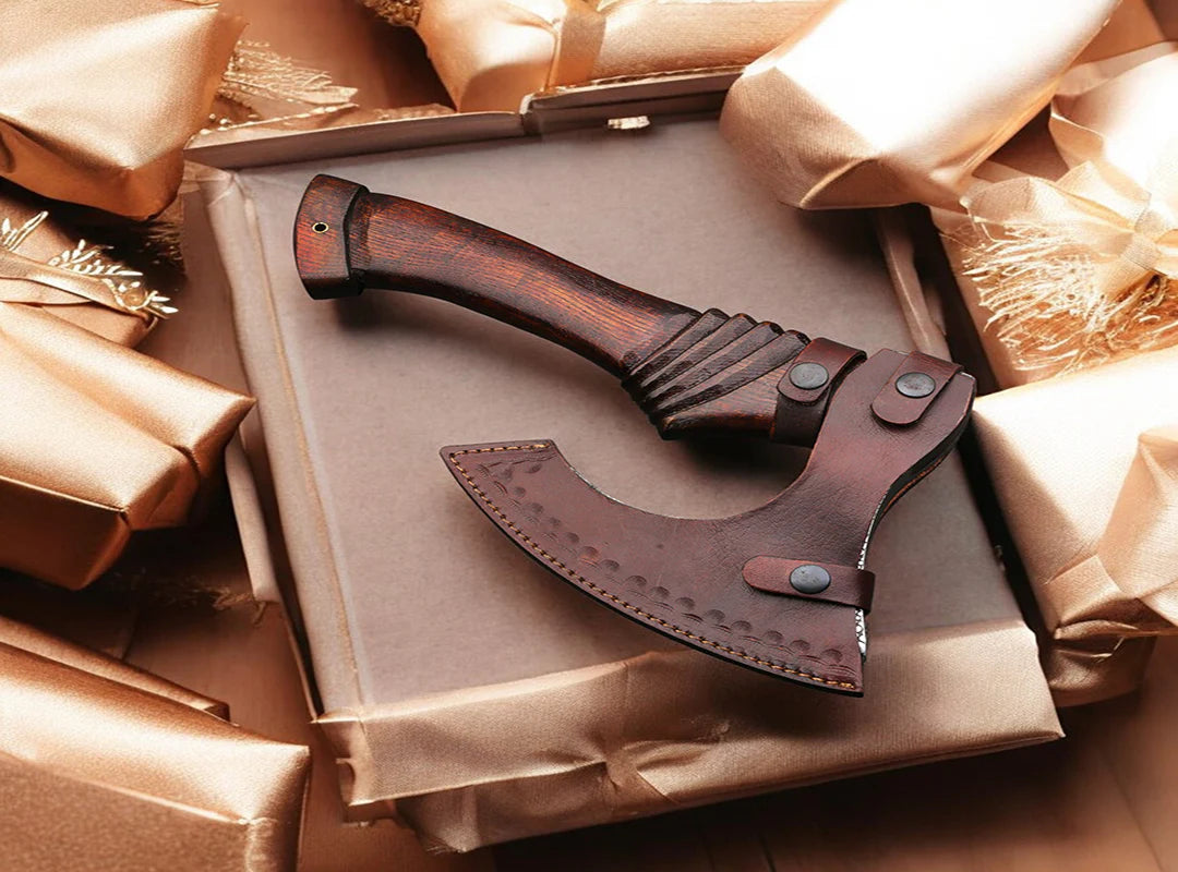 Professional Handmade Pizza Cutter – Carbon Steel, Lion Etched Design